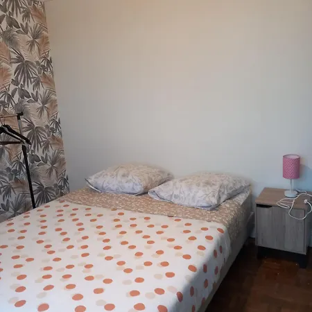 Appartement Les Cyclamens 1 à Cosne-Cours-Sur-Loire Extérieur photo