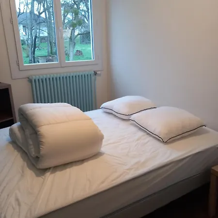 Appartement Les Cyclamens 1 à Cosne-Cours-Sur-Loire Extérieur photo